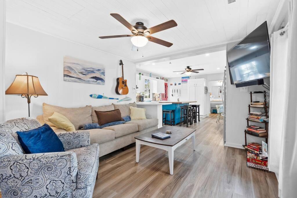 Vila Dolphin Cove - Whole Waterfront House With Dock Ocean Isle Beach Exteriér fotografie